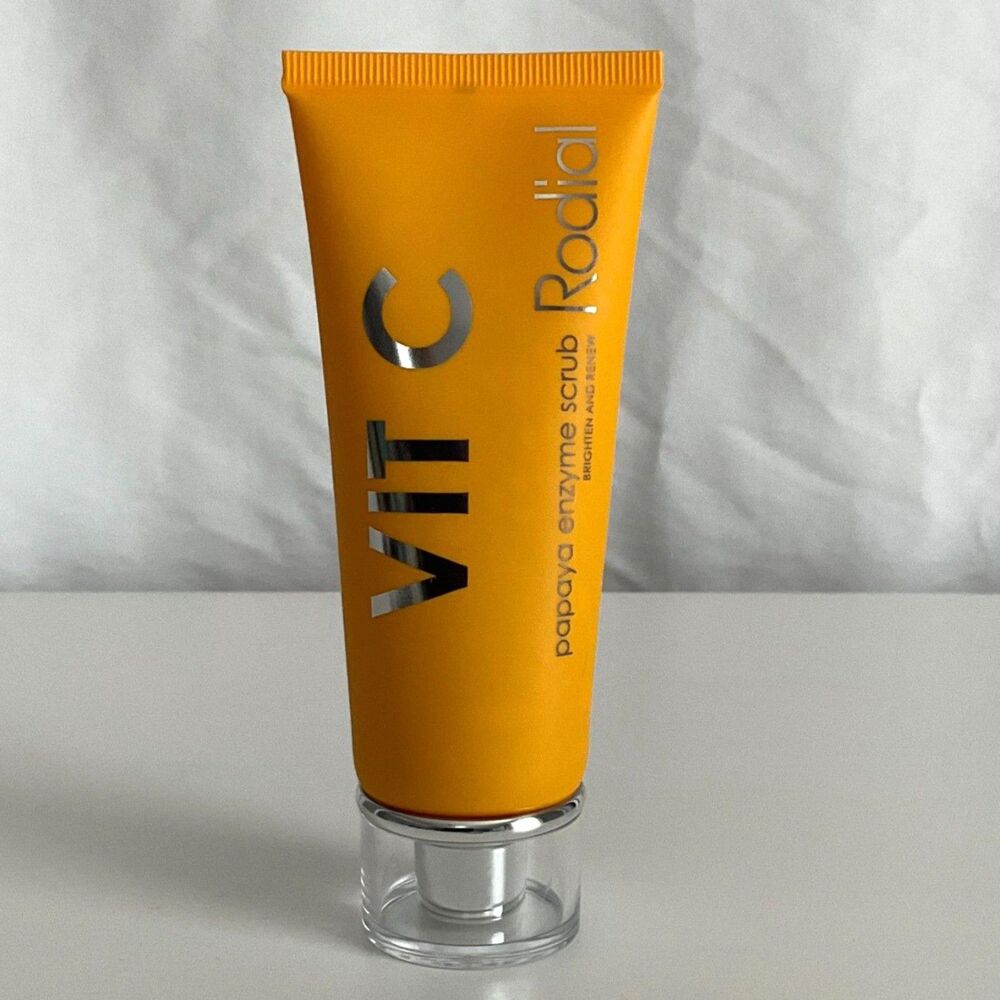Rodial - VIT C - Papaya Enzyme Scrub - Brighten & Renew - Brand New!